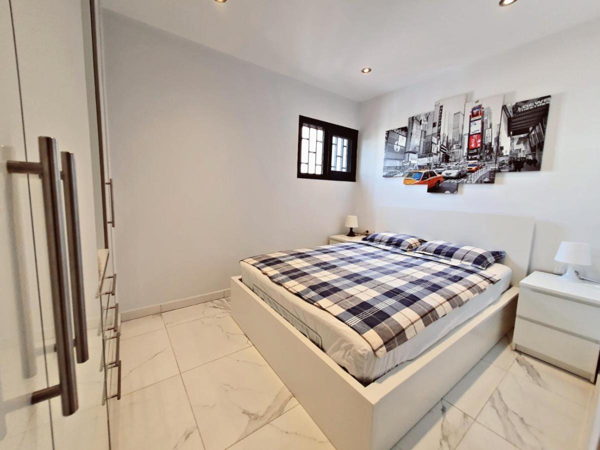 Sea View In Paradise Court Адехе Екстериор снимка