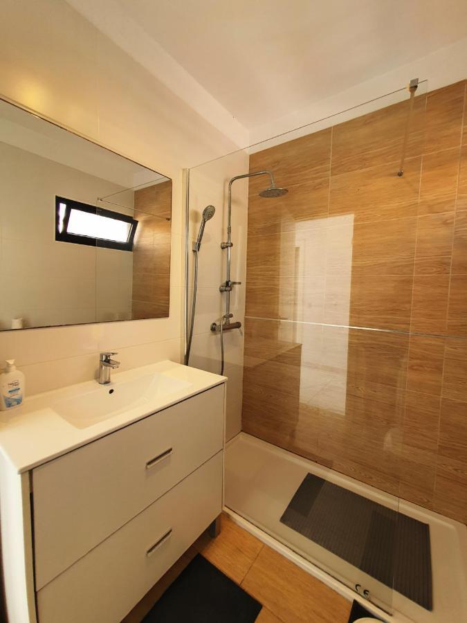 Sea View In Paradise Court Адехе Екстериор снимка