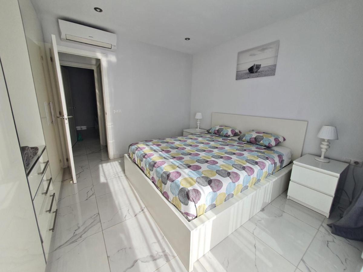 Sea View In Paradise Court Адехе Екстериор снимка